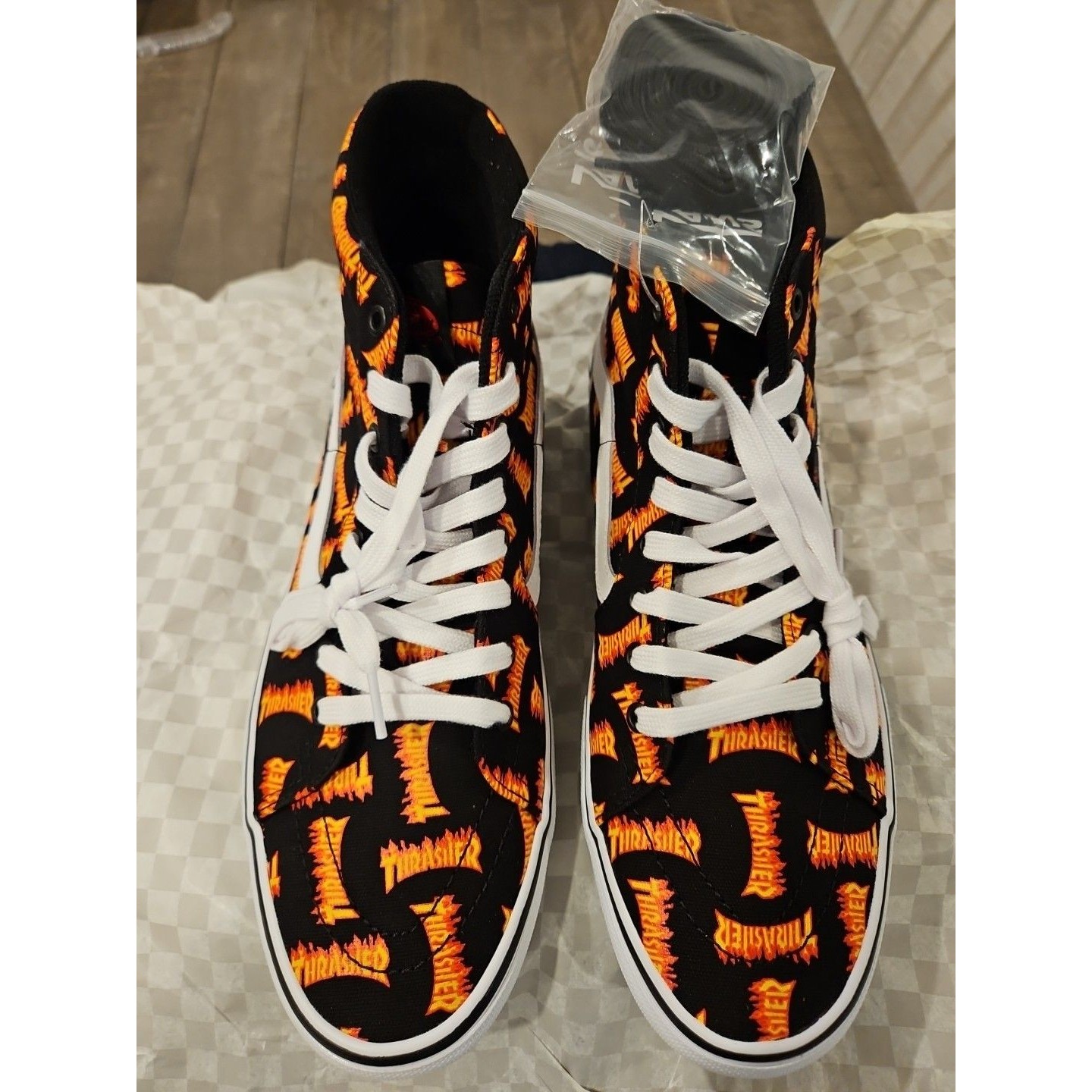 Vans X Thrasher Sk8-Hi Flame Logo Skate Shoes Black White Nwt W/ Box Size 12